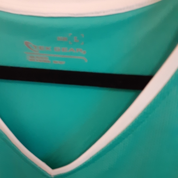 Tech Gear Top - Picture 3 of 5